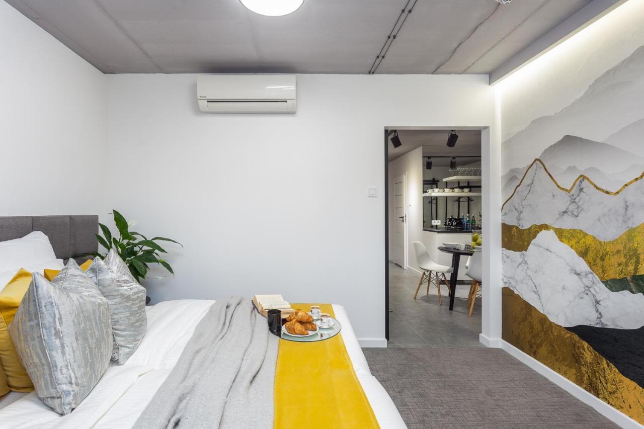 Family Center Apartments Краків Екстер'єр фото
